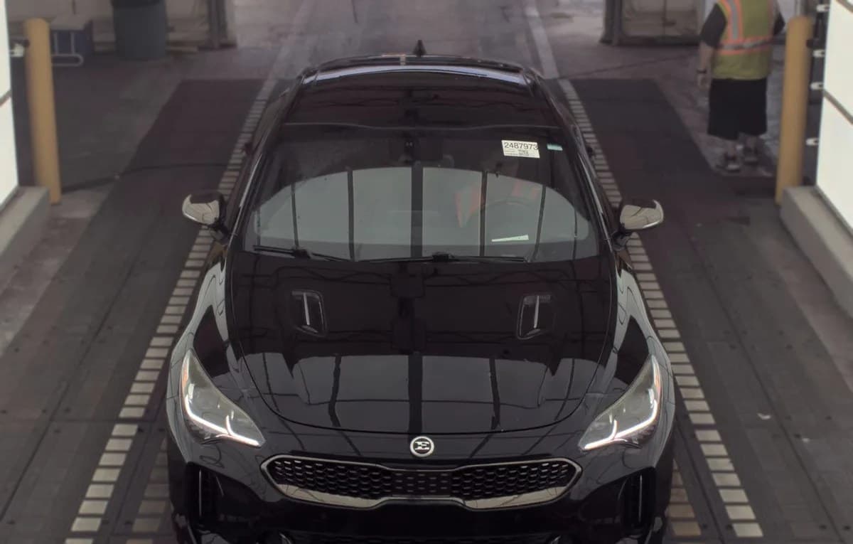 2018 KIA STINGER GT2 3