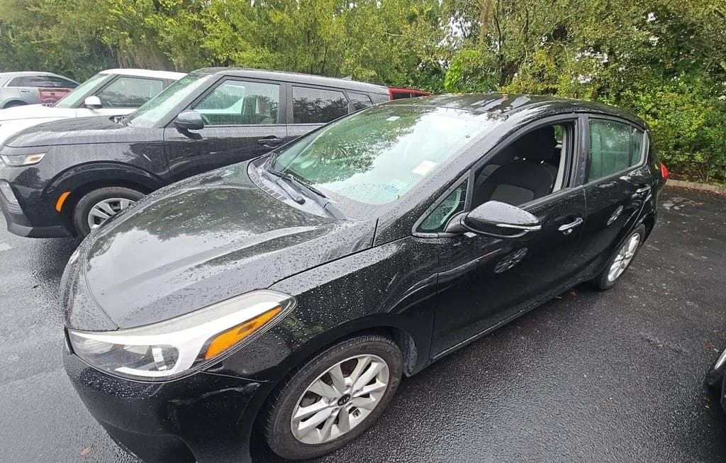 2017 KIA FORTE5 LX HATCHBACK 1