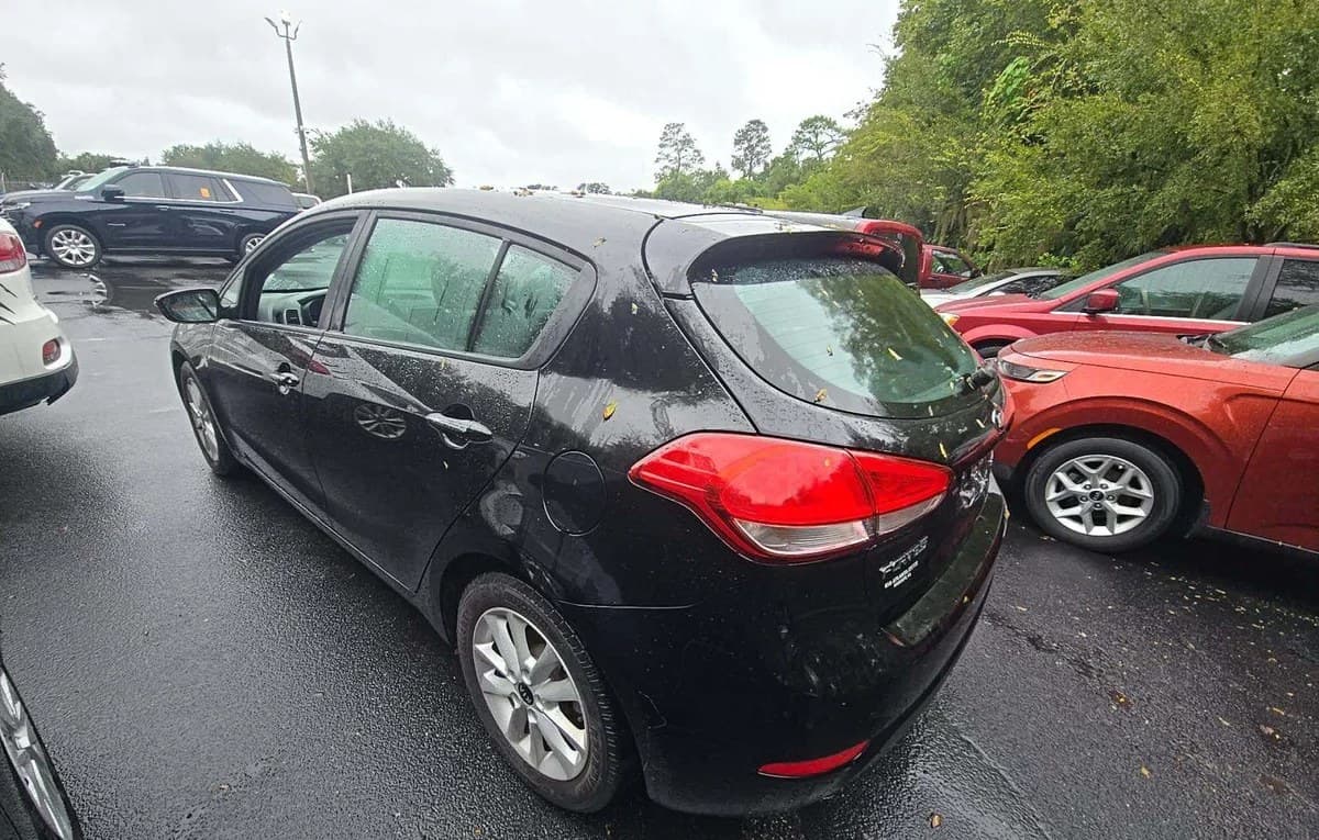 2017 KIA FORTE5 LX HATCHBACK 3