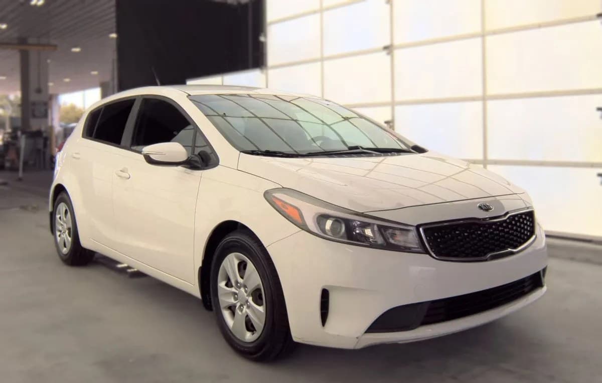 2018 KIA FORTE FORTE5 LX 3
