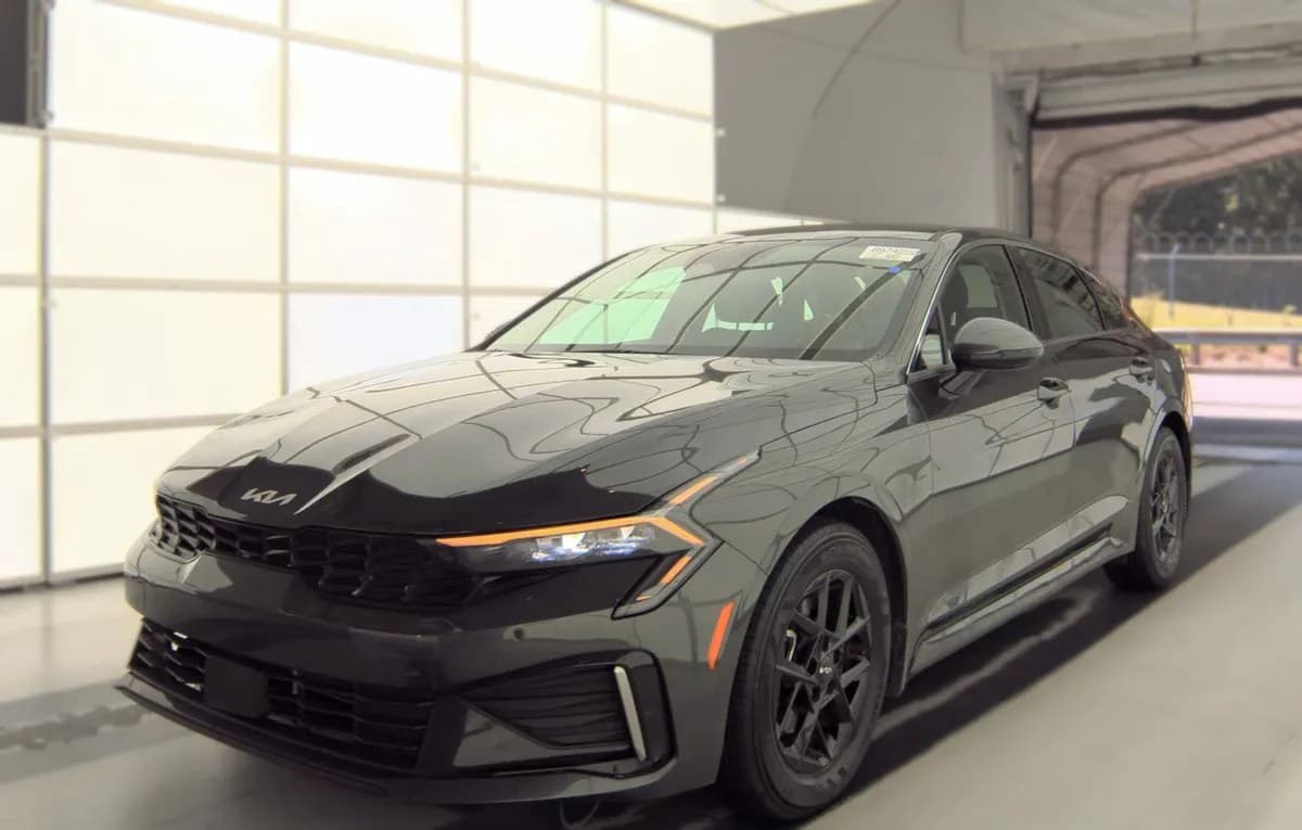 2025 KIA K5 LXS 2