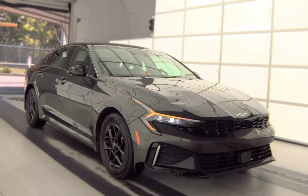2025 KIA K5 LXS 4