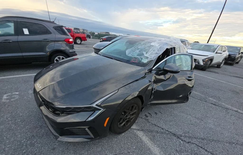 2026 KIA K5 LXS