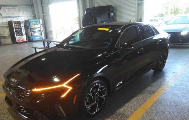 2025 KIA K5 GT-LINE