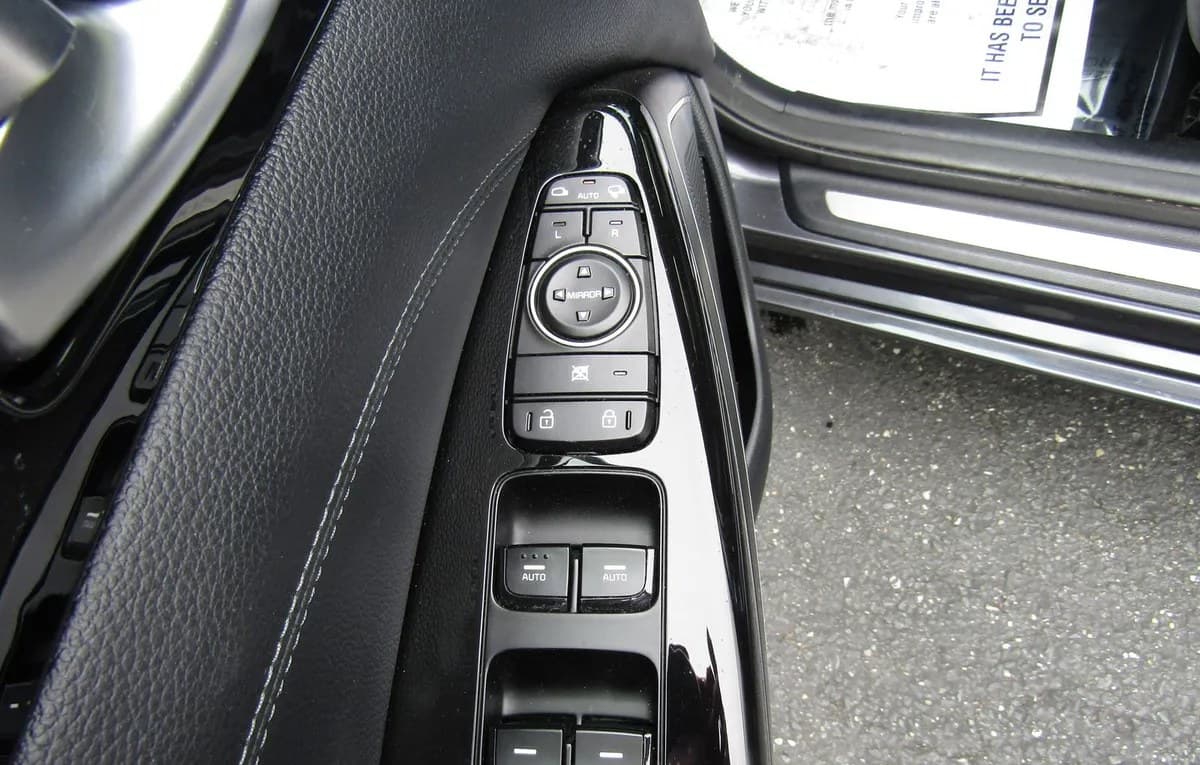 2017 KIA CADENZA Premium 7