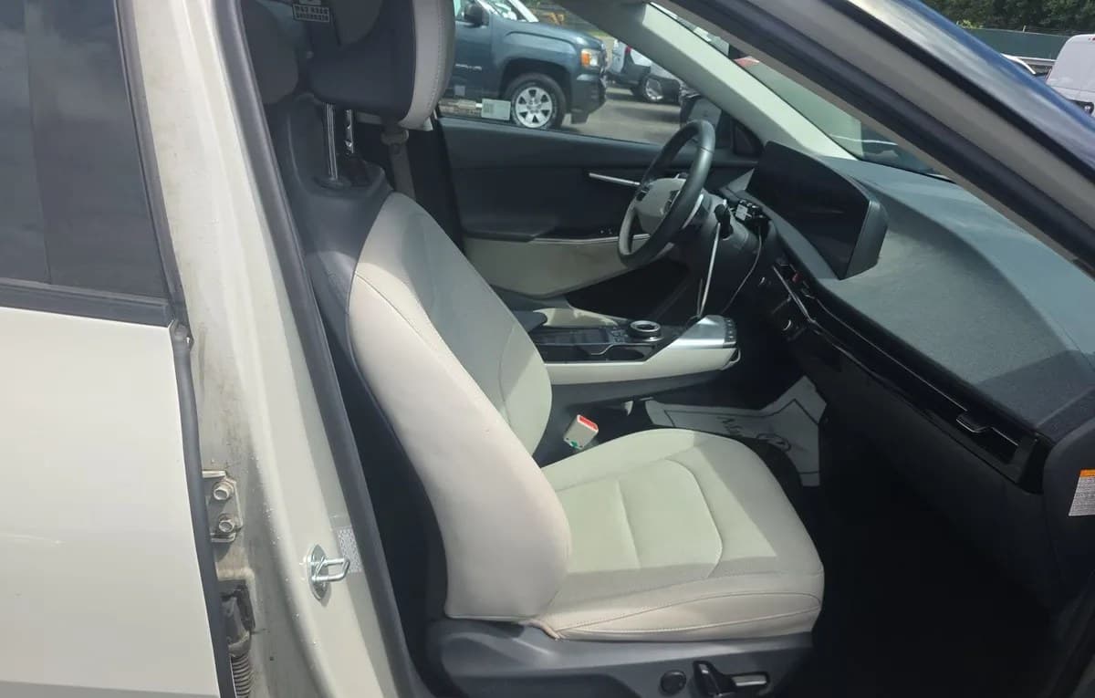 2022 KIA EV6 Wind 5