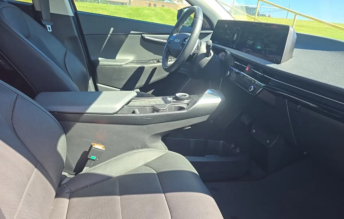 2022 KIA EV6 WIND 5