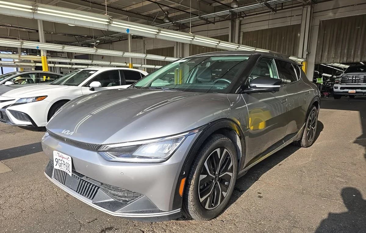 2023 KIA EV6 Wind 2