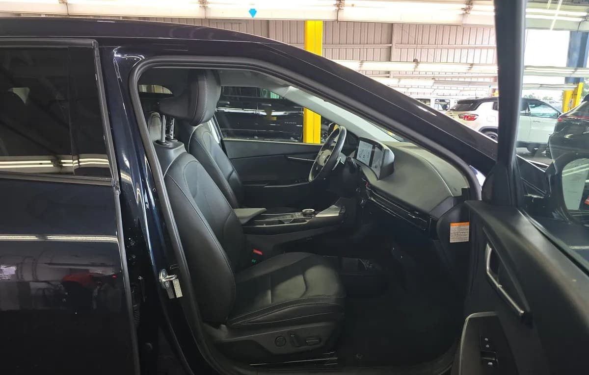 2023 KIA EV6 Wind 5