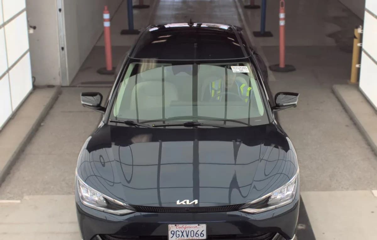 2023 KIA EV6 WIND 3