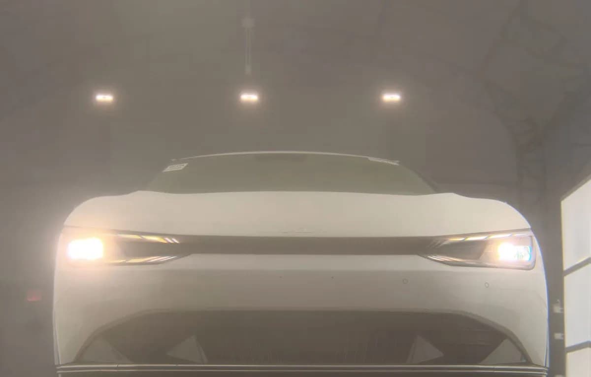 2023 KIA EV6 Wind 4