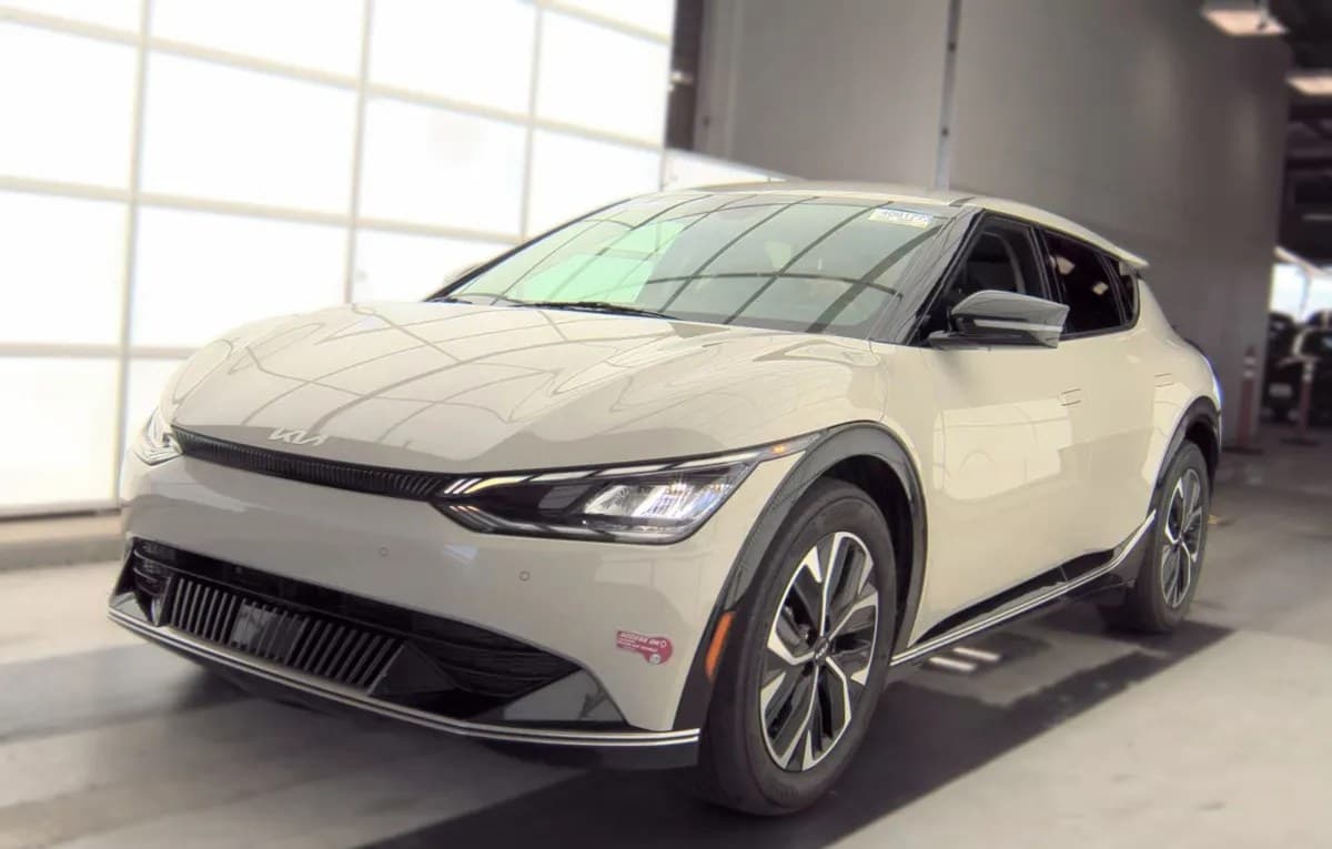 2023 KIA EV6 Wind 2
