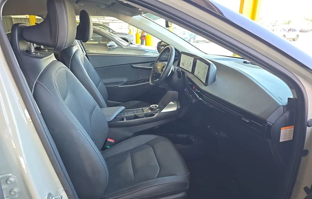 2023 KIA EV6 Wind 5