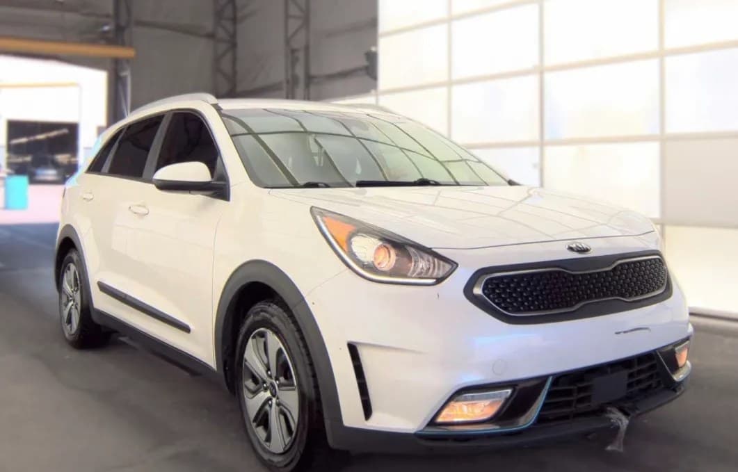 2019 KIA NIRO PHEV LX 2