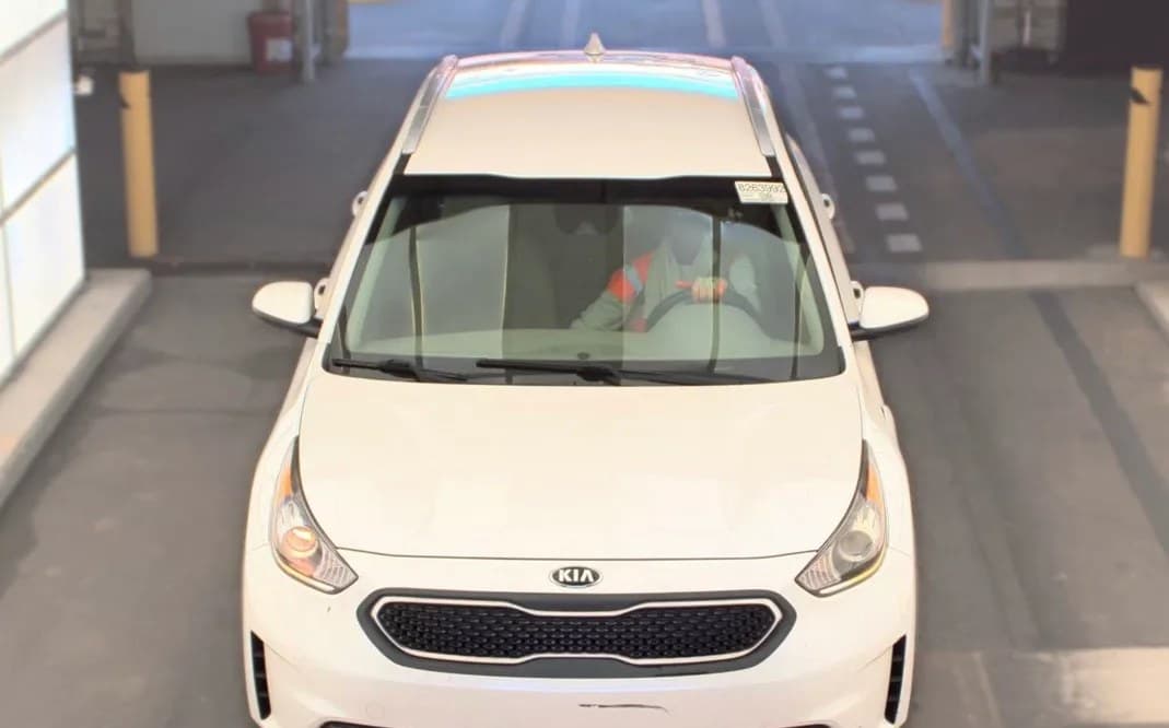 2019 KIA NIRO PHEV LX 3