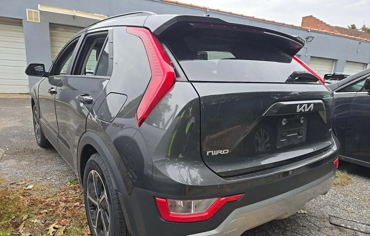 2025 KIA NIRO LX 3