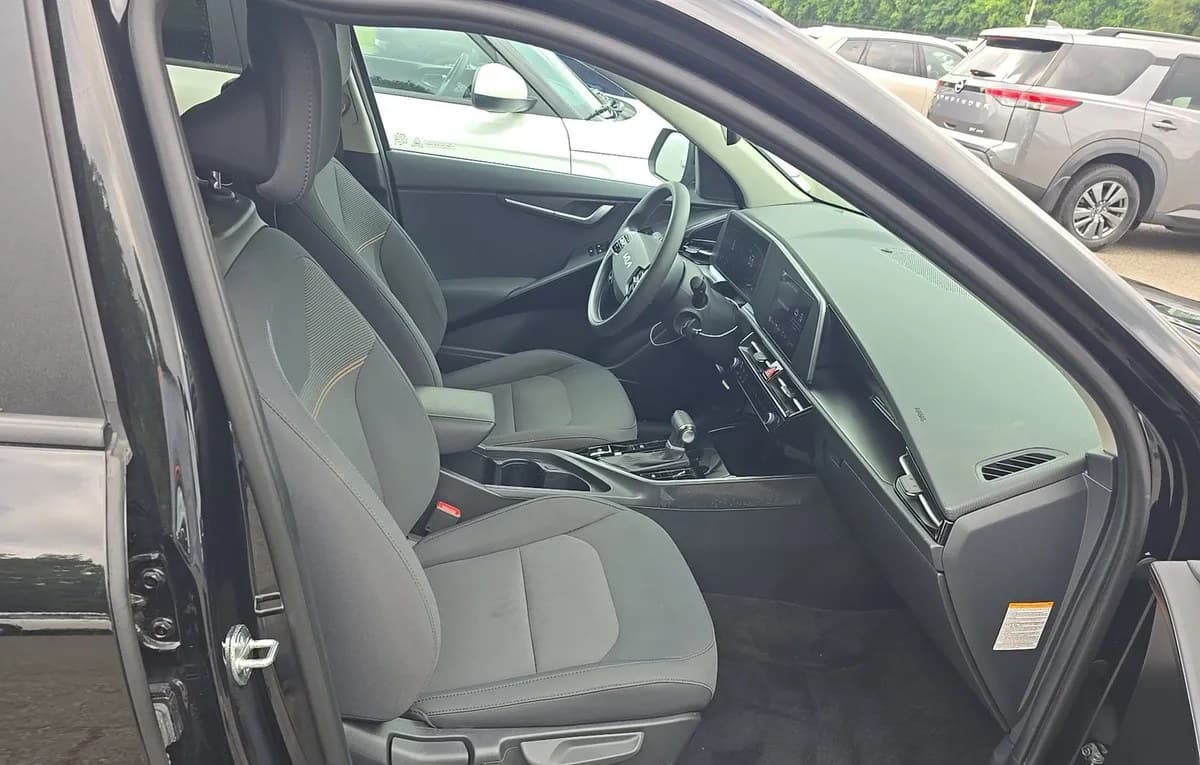 2025 KIA NIRO LX 5