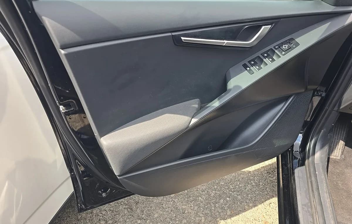 2025 KIA NIRO LX 6