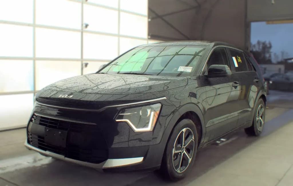 2025 KIA NIRO LX