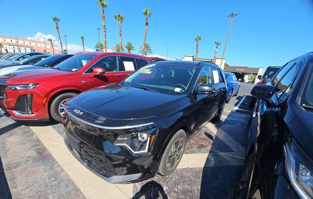 2023 KIA NIRO EV Wind 2