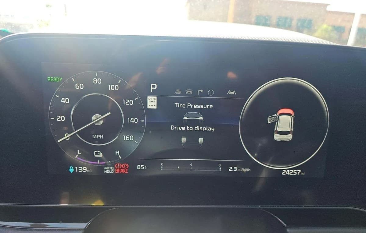 2023 KIA NIRO EV Wind 6