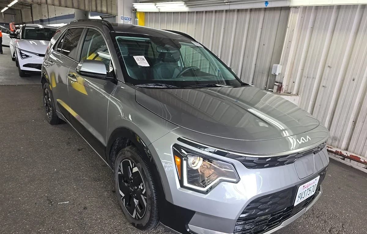 2025 KIA NIRO EV Wind 4