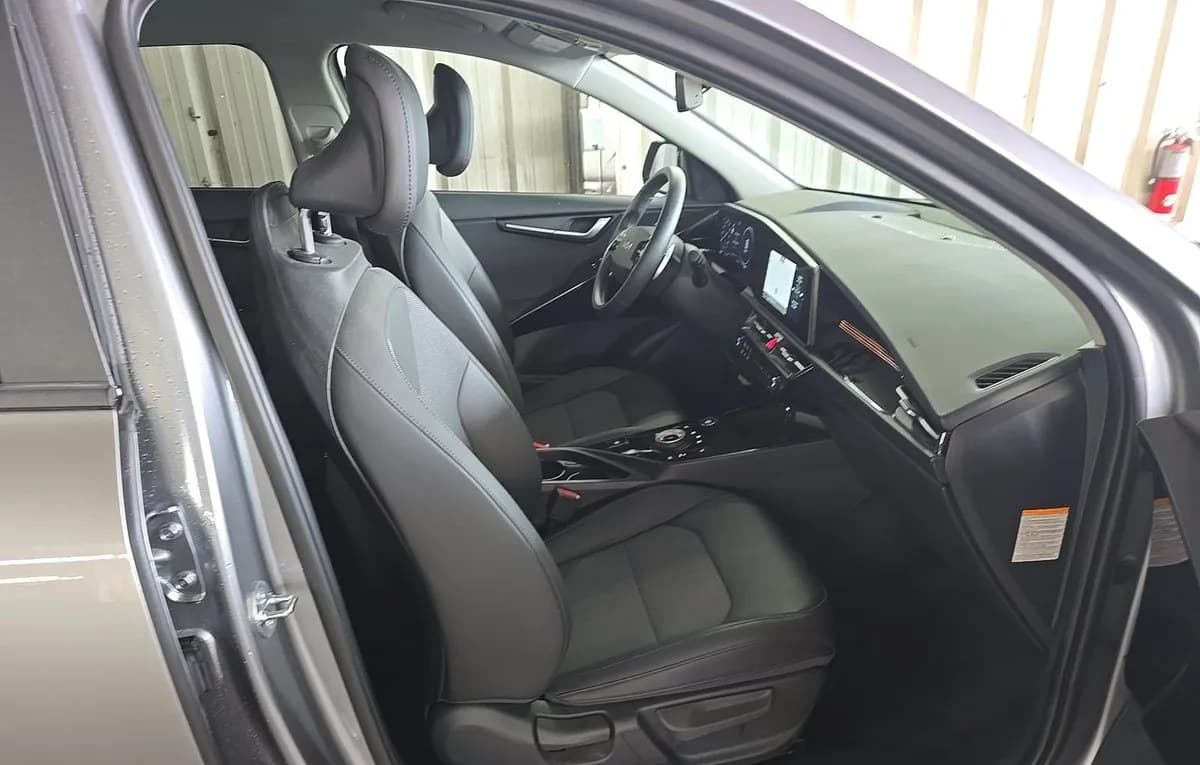 2025 KIA NIRO EV Wind 5