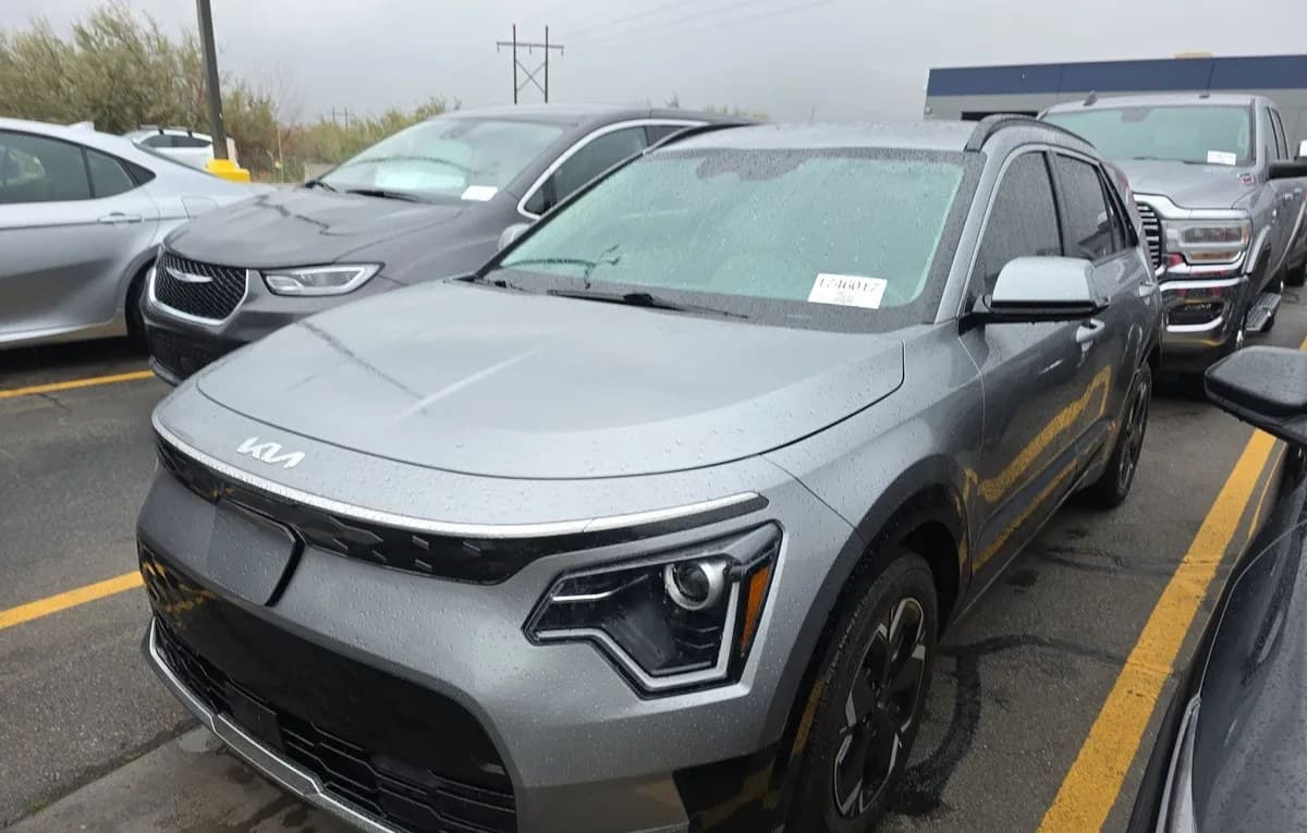 2023 KIA NIRO EV Wind 2