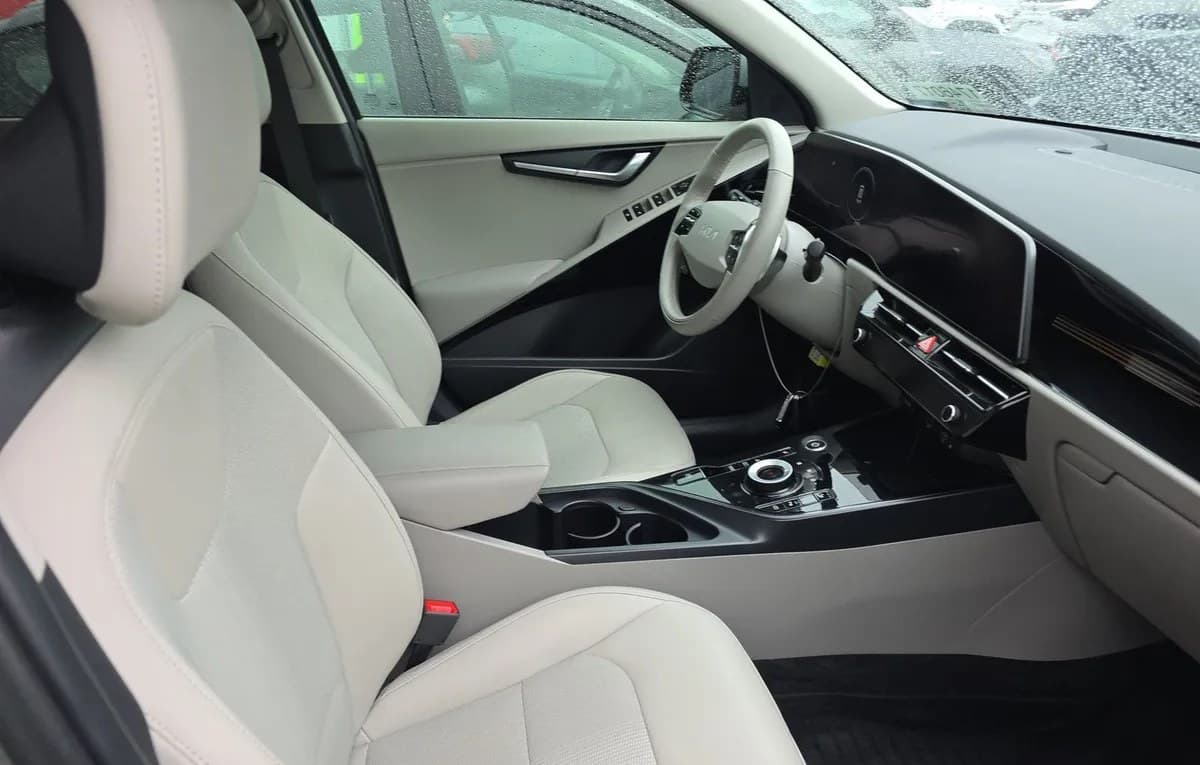2023 KIA NIRO EV Wind 5