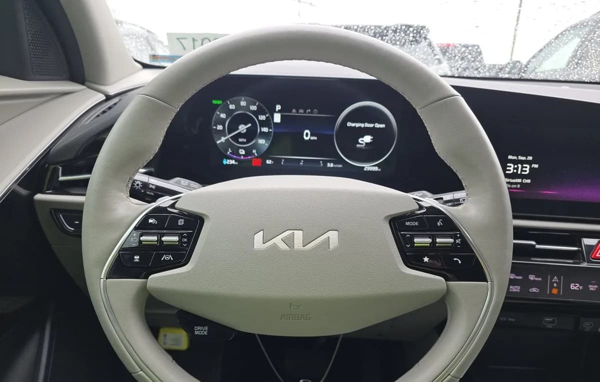 2023 KIA NIRO EV Wind 7