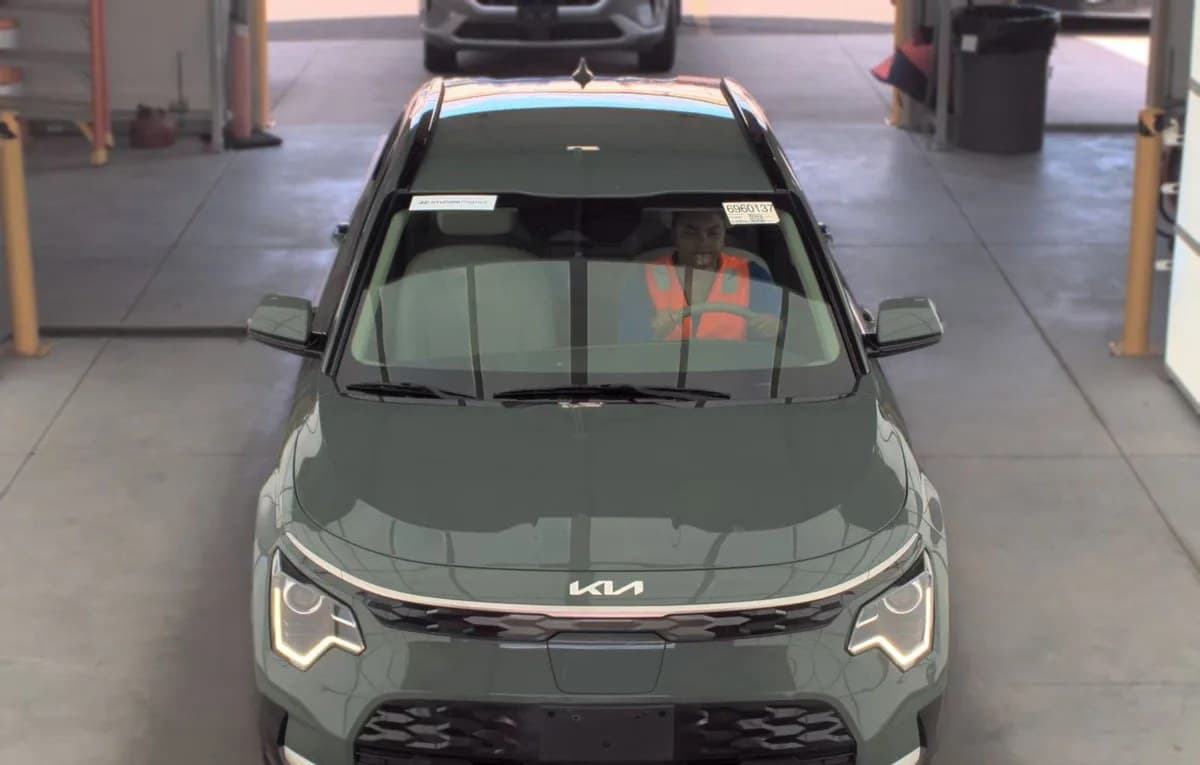 2023 KIA NIRO EV WIND 3