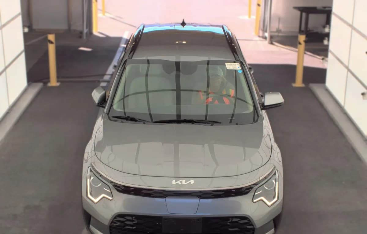2023 KIA NIRO EV WIND 3