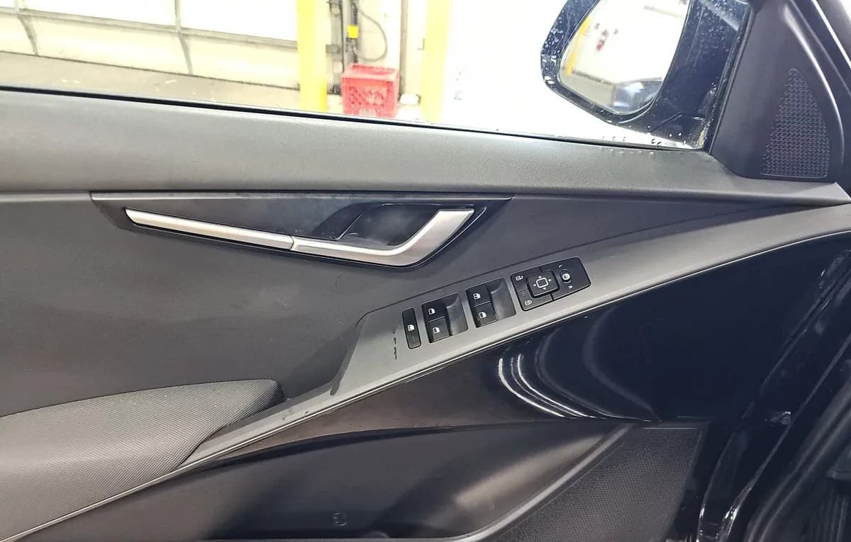 2023 KIA NIRO EV WIND 6
