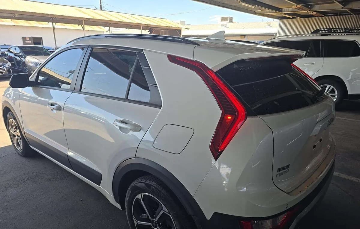 2023 KIA NIRO EX 3