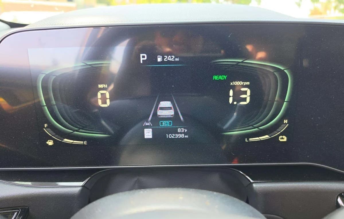 2023 KIA NIRO EX 6