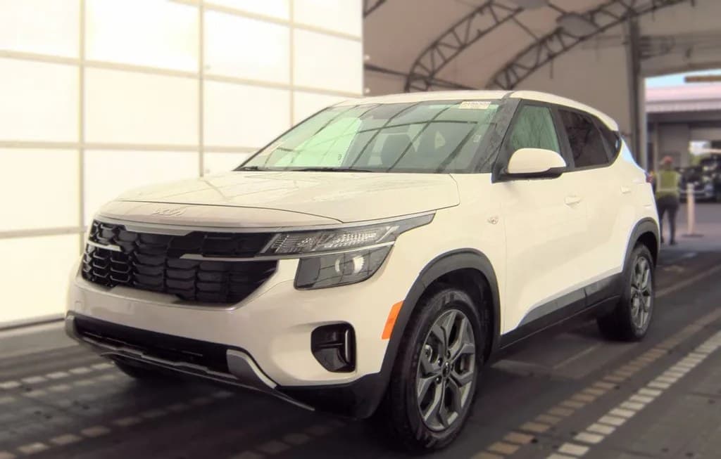 2026 KIA SELTOS LX