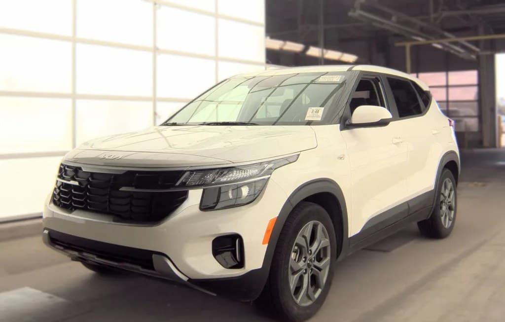 2026 KIA SELTOS LX