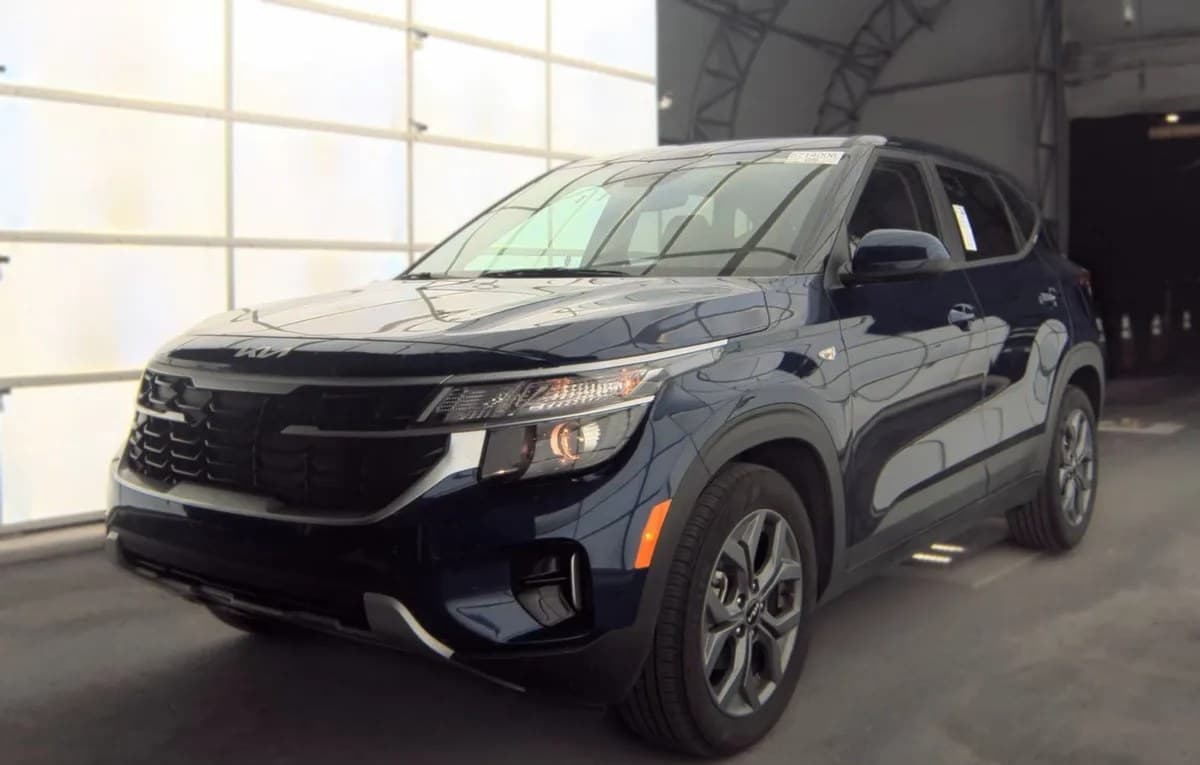 2026 KIA SELTOS LX 2