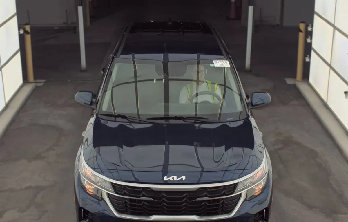 2026 KIA SELTOS LX 3