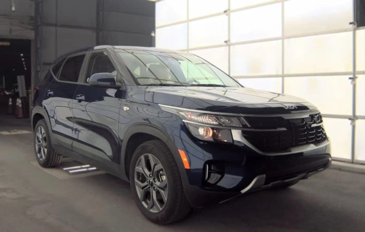 2026 KIA SELTOS LX 4