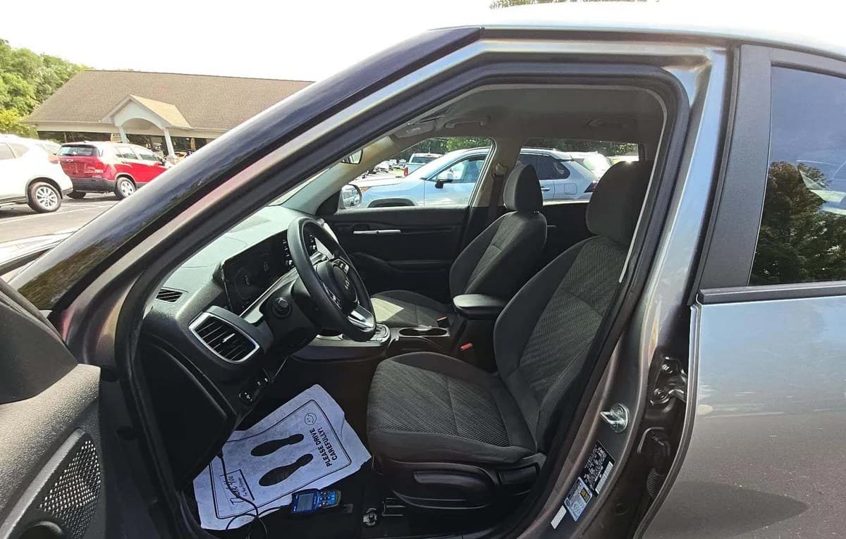 2024 KIA SELTOS LX 4