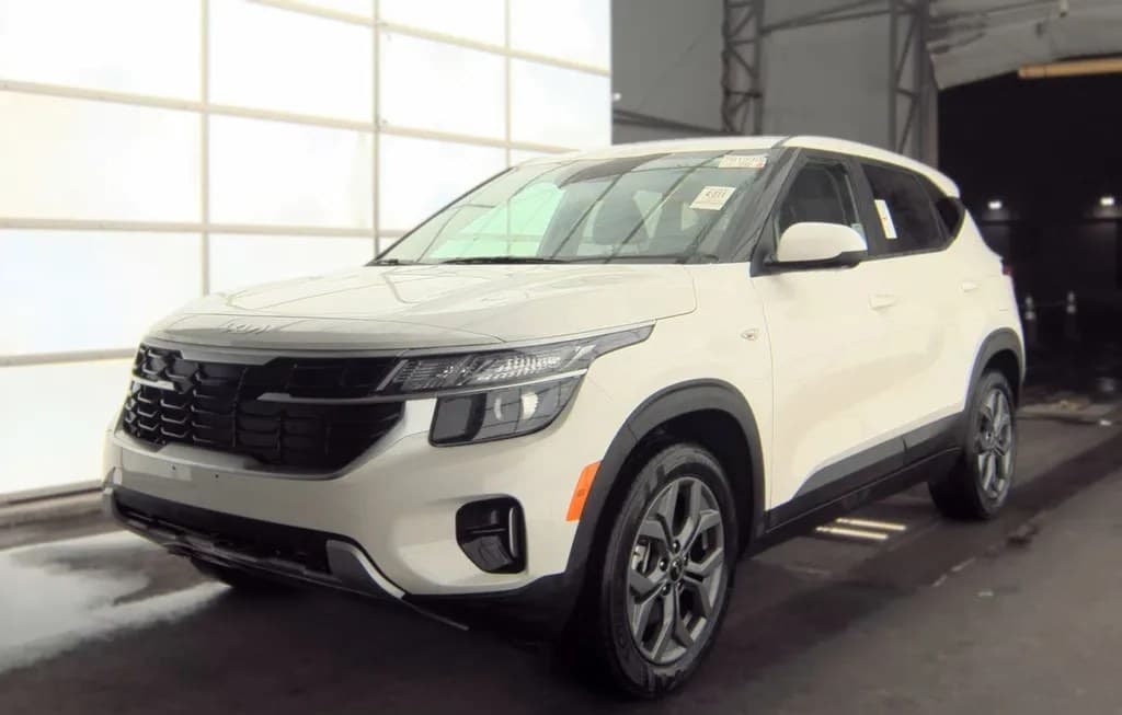 2026 KIA SELTOS LX