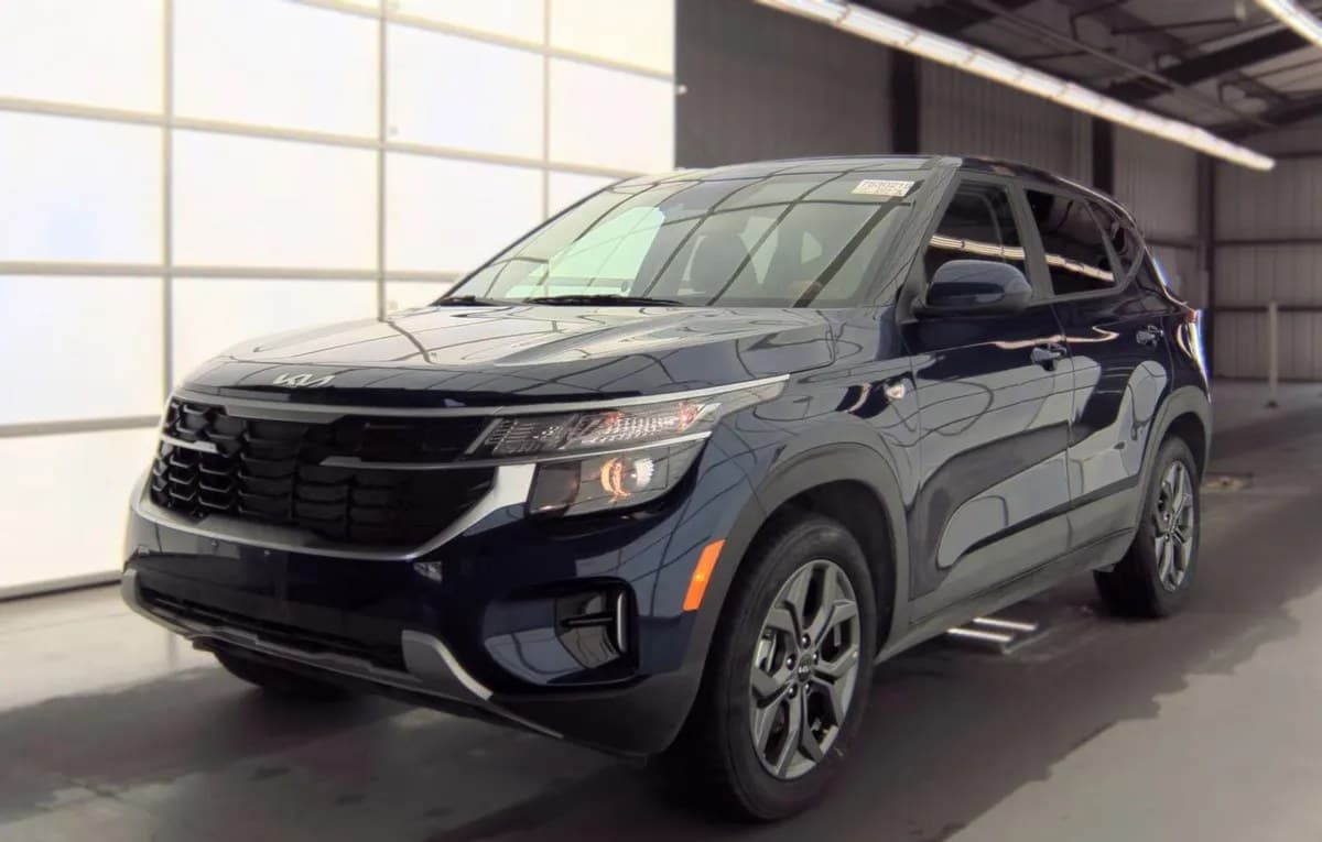 2026 KIA SELTOS LX 2