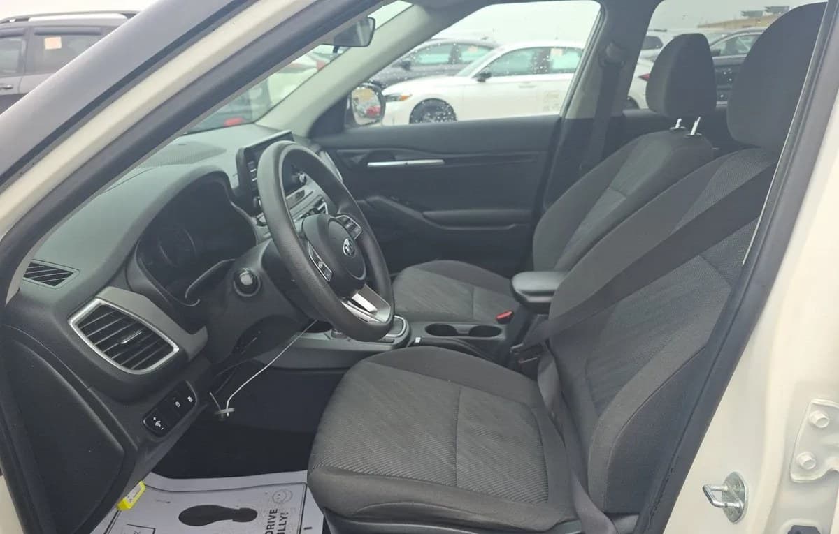 2021 KIA SELTOS LX 6