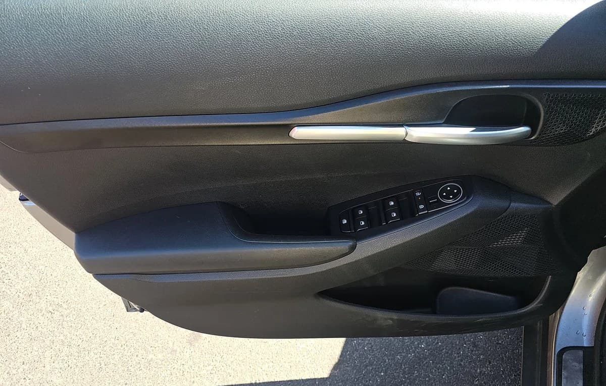 2024 KIA SELTOS LX 6