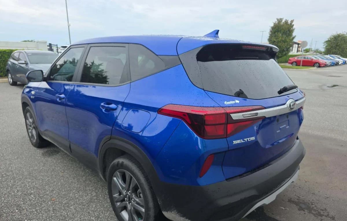 2021 KIA SELTOS LX 3