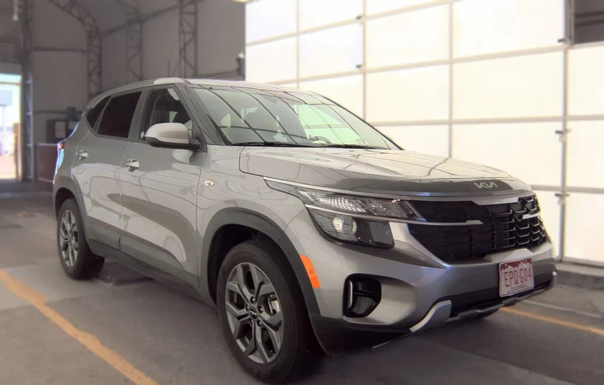 2026 KIA SELTOS LX 4
