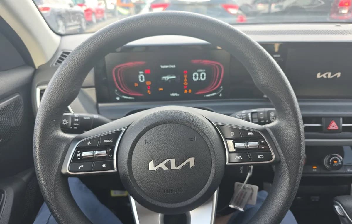 2026 KIA SELTOS LX 7