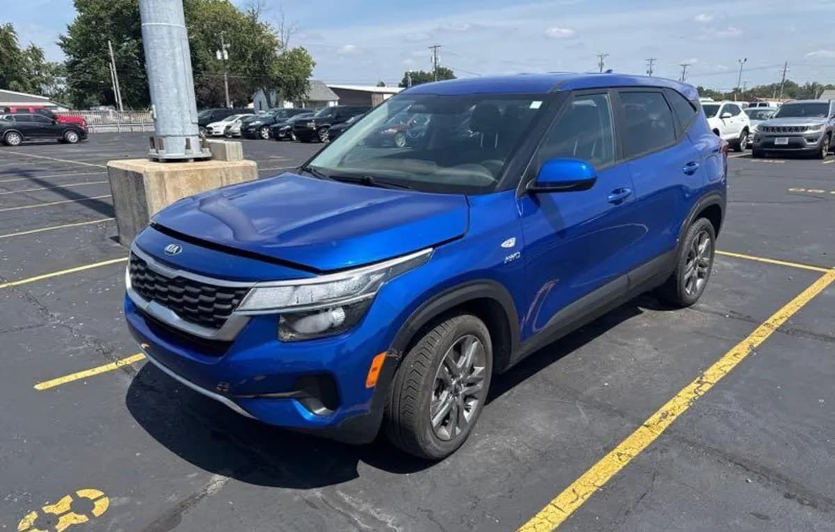 2021 KIA SELTOS LX 2