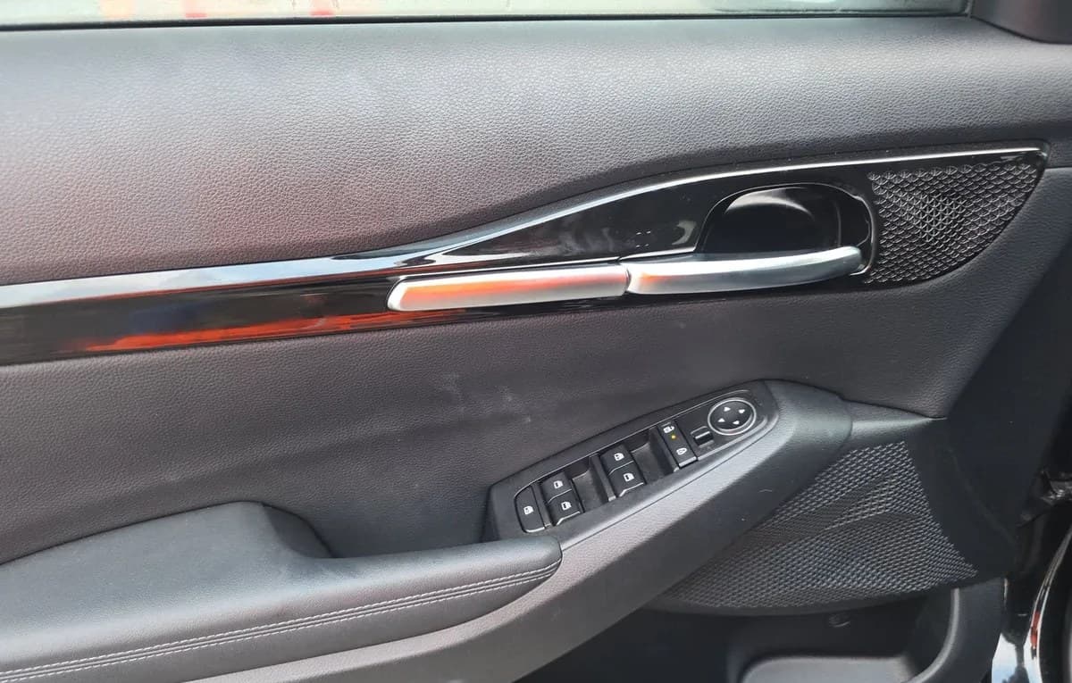 2024 KIA SELTOS EX 6